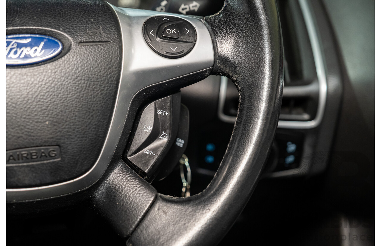 9/2013 Ford Focus Sport LW MK2 5d Hatchback Blue 2.0L