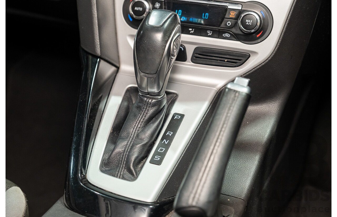 9/2013 Ford Focus Sport LW MK2 5d Hatchback Blue 2.0L