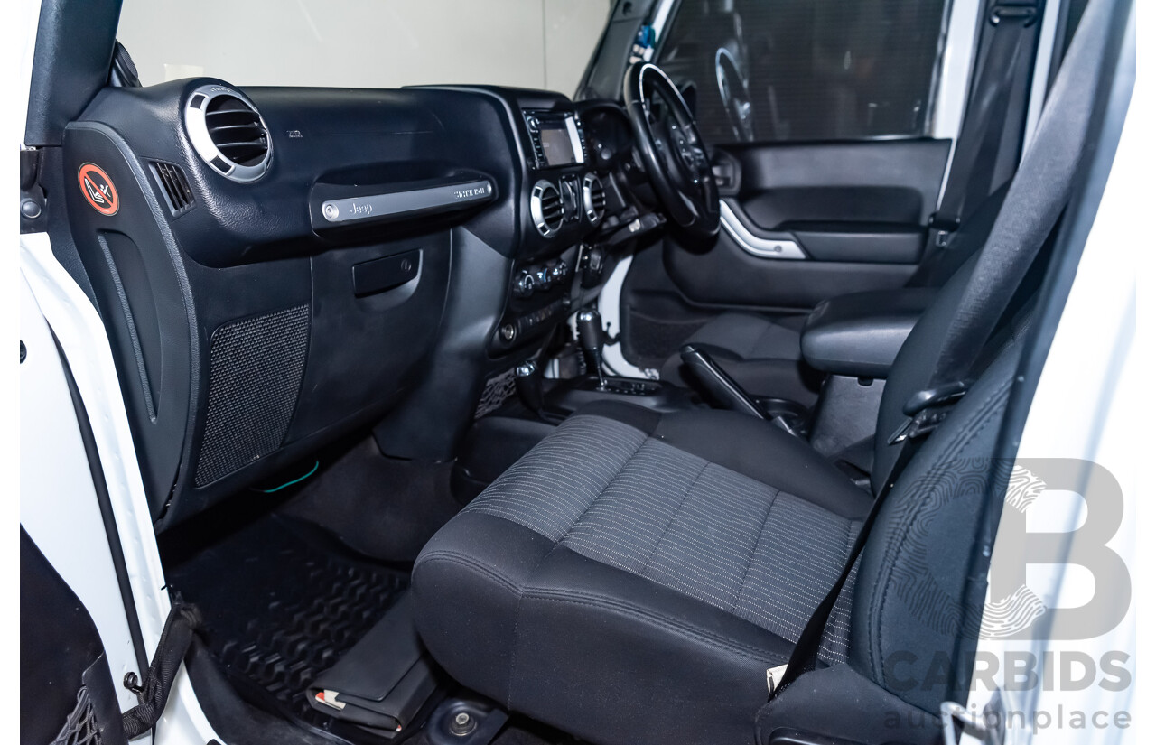 3/2011 Jeep Wrangler Unlimited Rubicon (4x4) JK MY11 4d Softtop White 3.8L - Modified