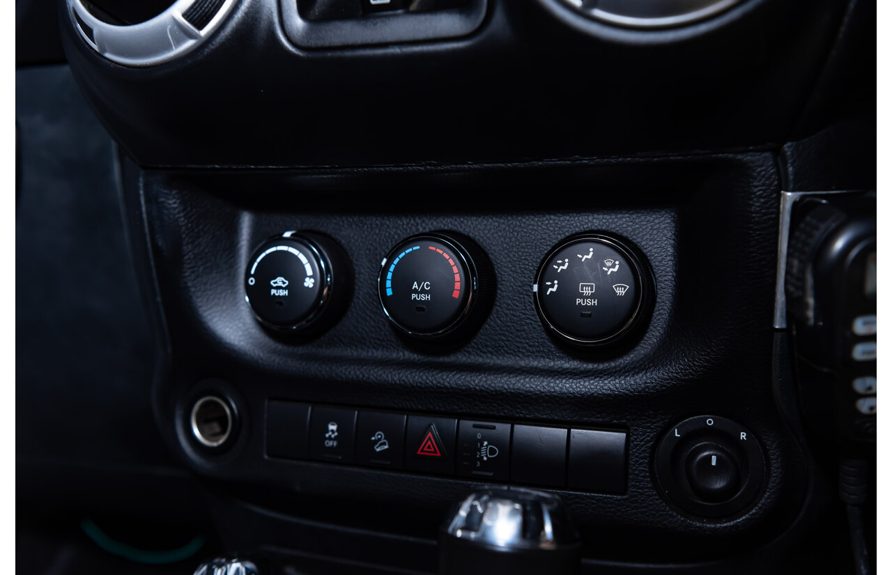 3/2011 Jeep Wrangler Unlimited Rubicon (4x4) JK MY11 4d Softtop White 3.8L - Modified