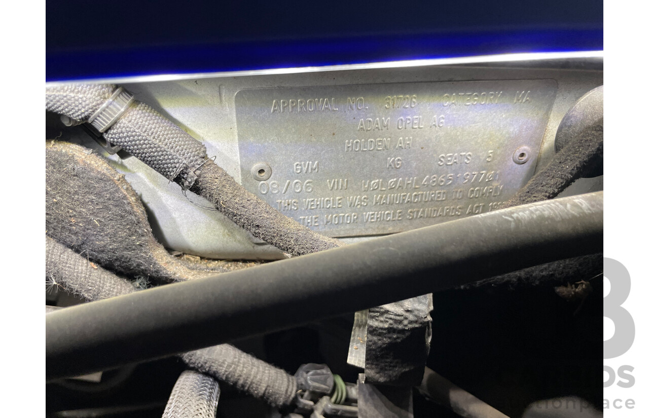 8/2006 Holden Astra CD AH MY06 5d Hatchback White 1.8L