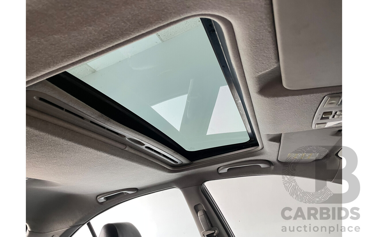 2/2006 Mazda Mazda6 Luxury Sports GG 05 UPGRADE 5d Hatchback Purple 2.3L