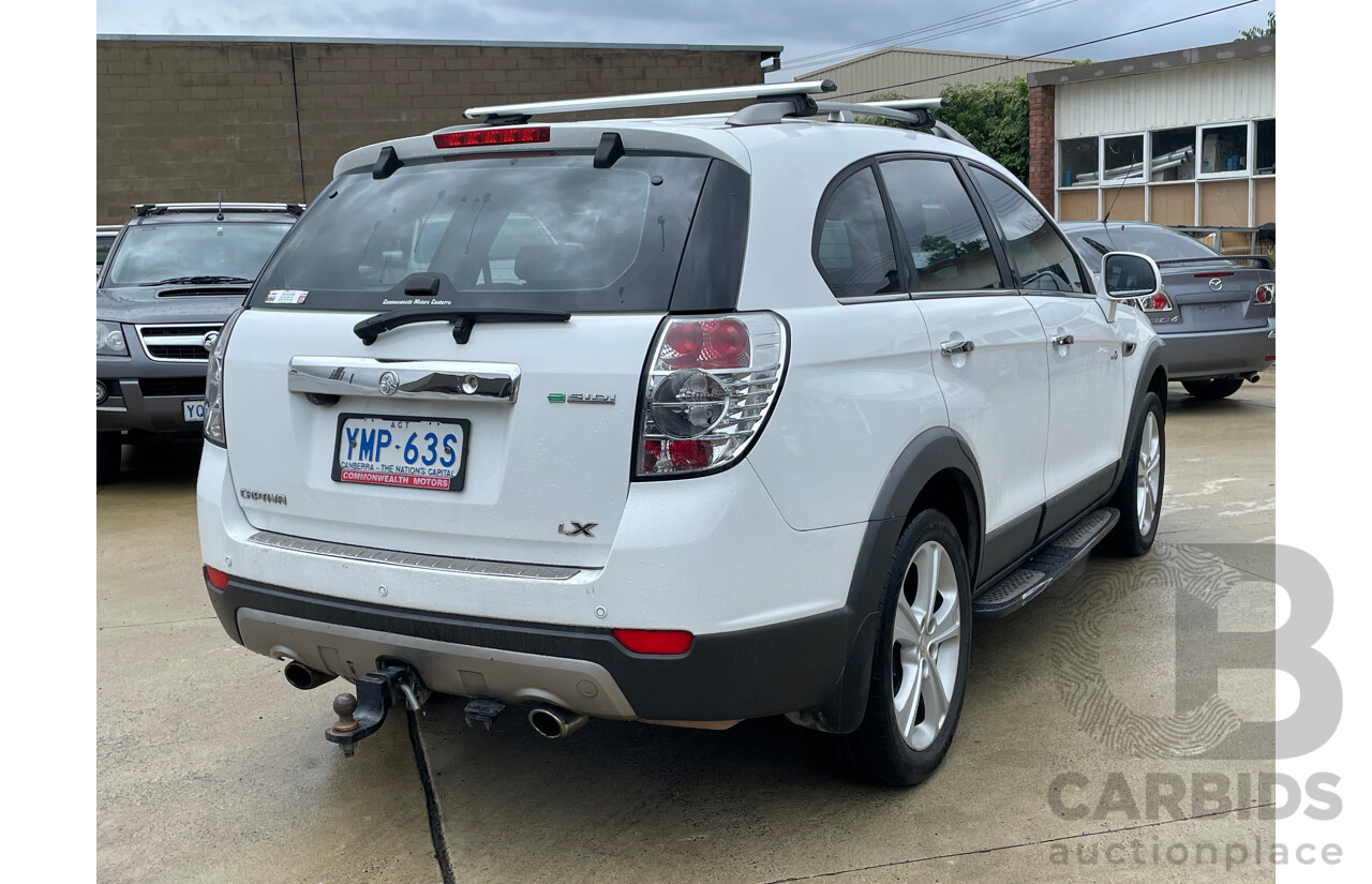 10/2011 Holden Captiva 7 LX (4x4) CG SERIES II 4d Wagon White 3.0L