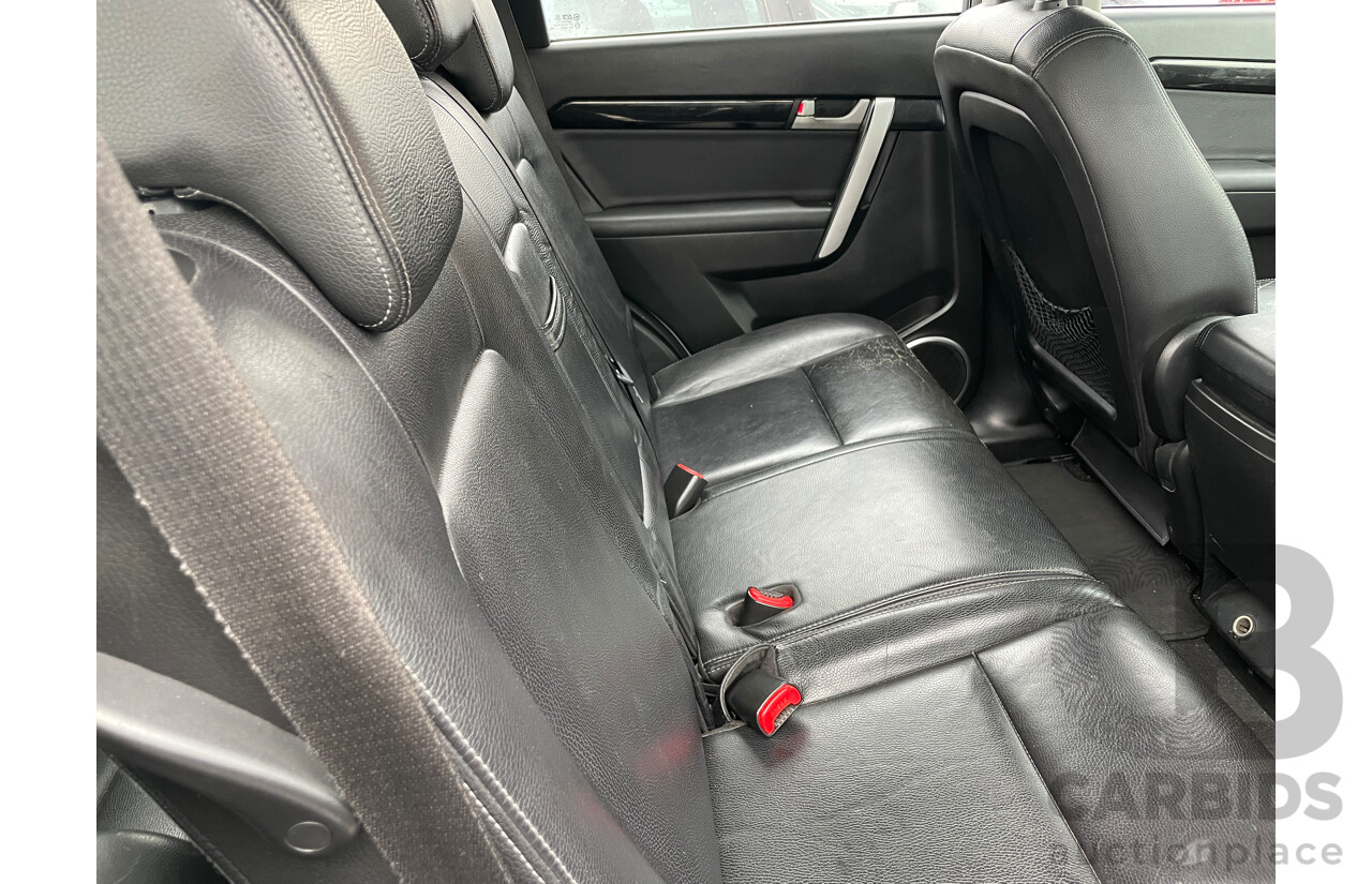 10/2011 Holden Captiva 7 LX (4x4) CG SERIES II 4d Wagon White 3.0L