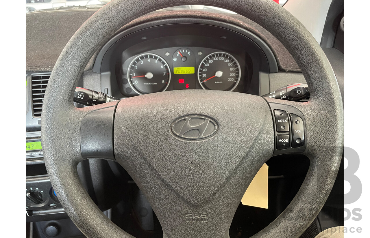 7/2010 Hyundai Getz S TB MY09 5d Hatchback Red 1.4L