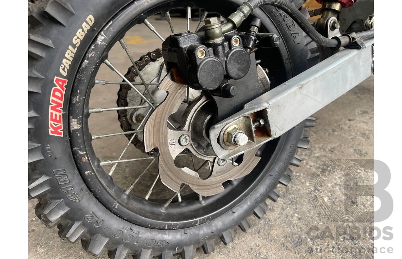 Atomik Thumpster Moto X 50CC Motor Bike