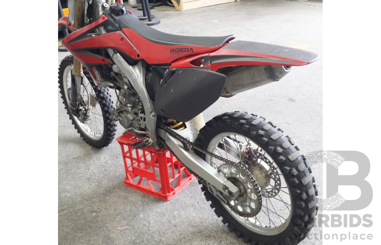 2008 Honda CRF450R Motorcycle