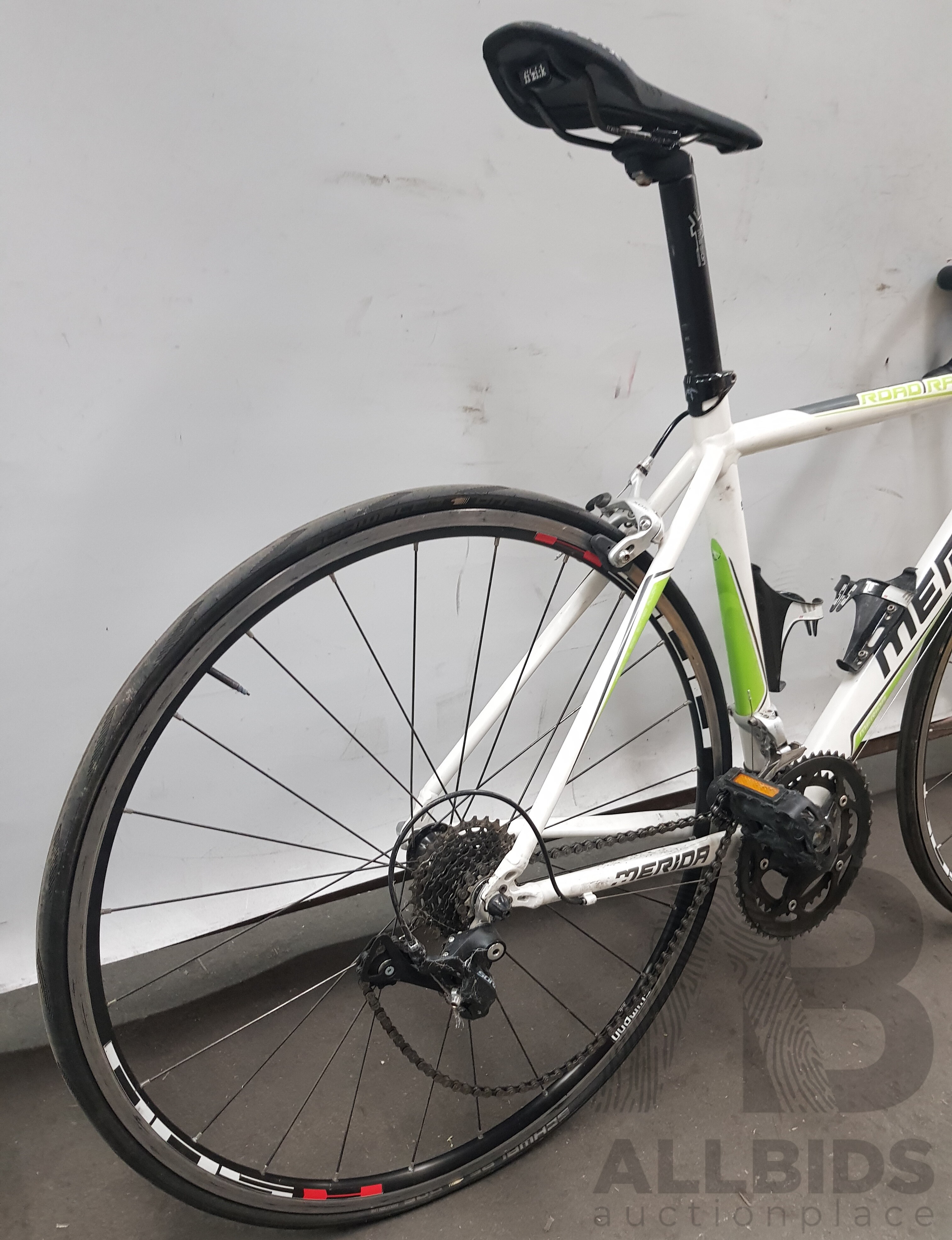Merida Road Race 901 18-Speed Road - Lot 1511589 | ALLBIDS
