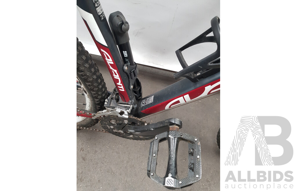 Avanti Aggressor 27 Speed Mountain Bike