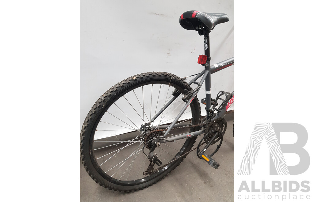 Huffy Alpine 18 Speed Electric Mountain Bike
