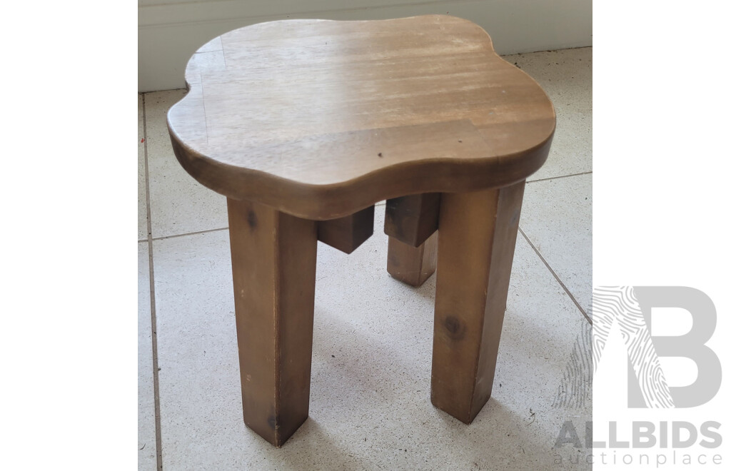 Hardwood 4 Piece Tree Table and Stools Set