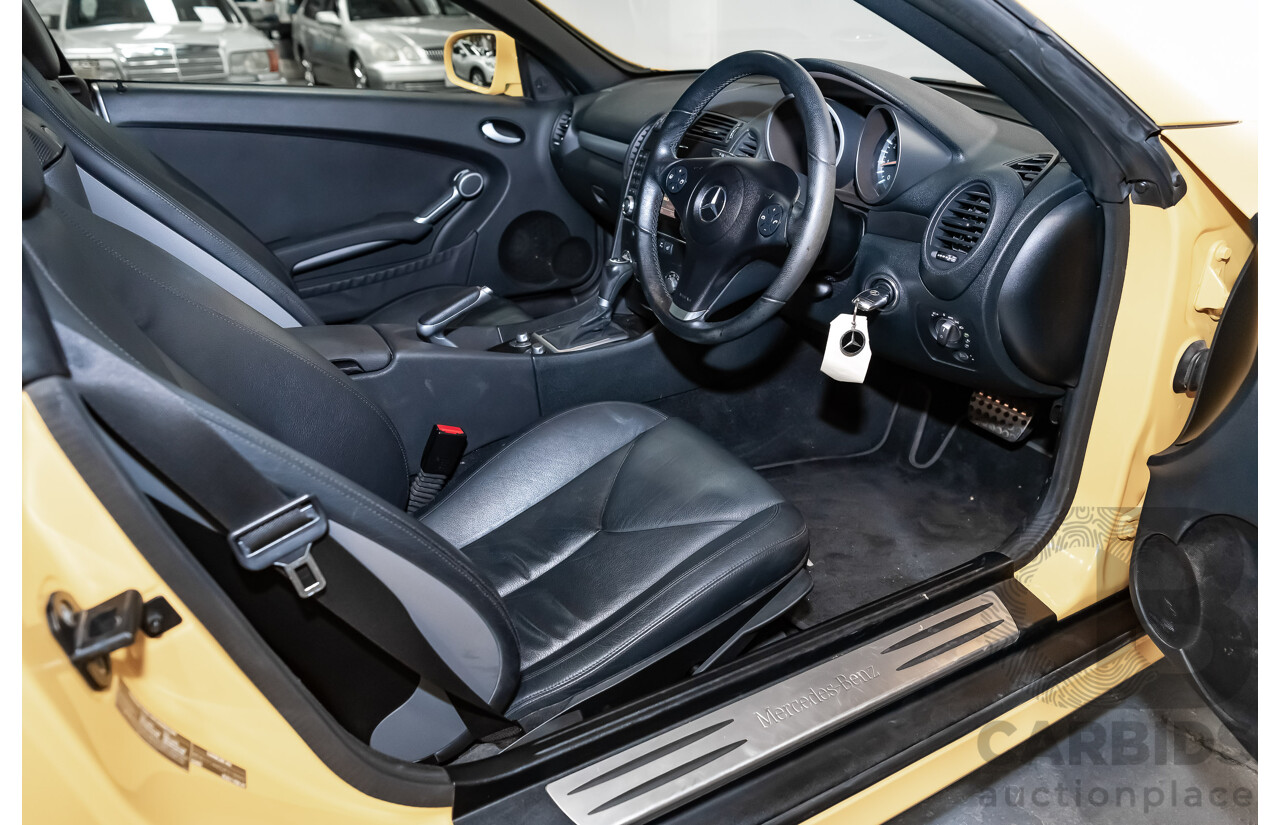 5/2009 Mercedes Benz SLK 200 Kompressor R171 08 Upgrade 2d Convertible Yellowstone Supercharged 1.8L