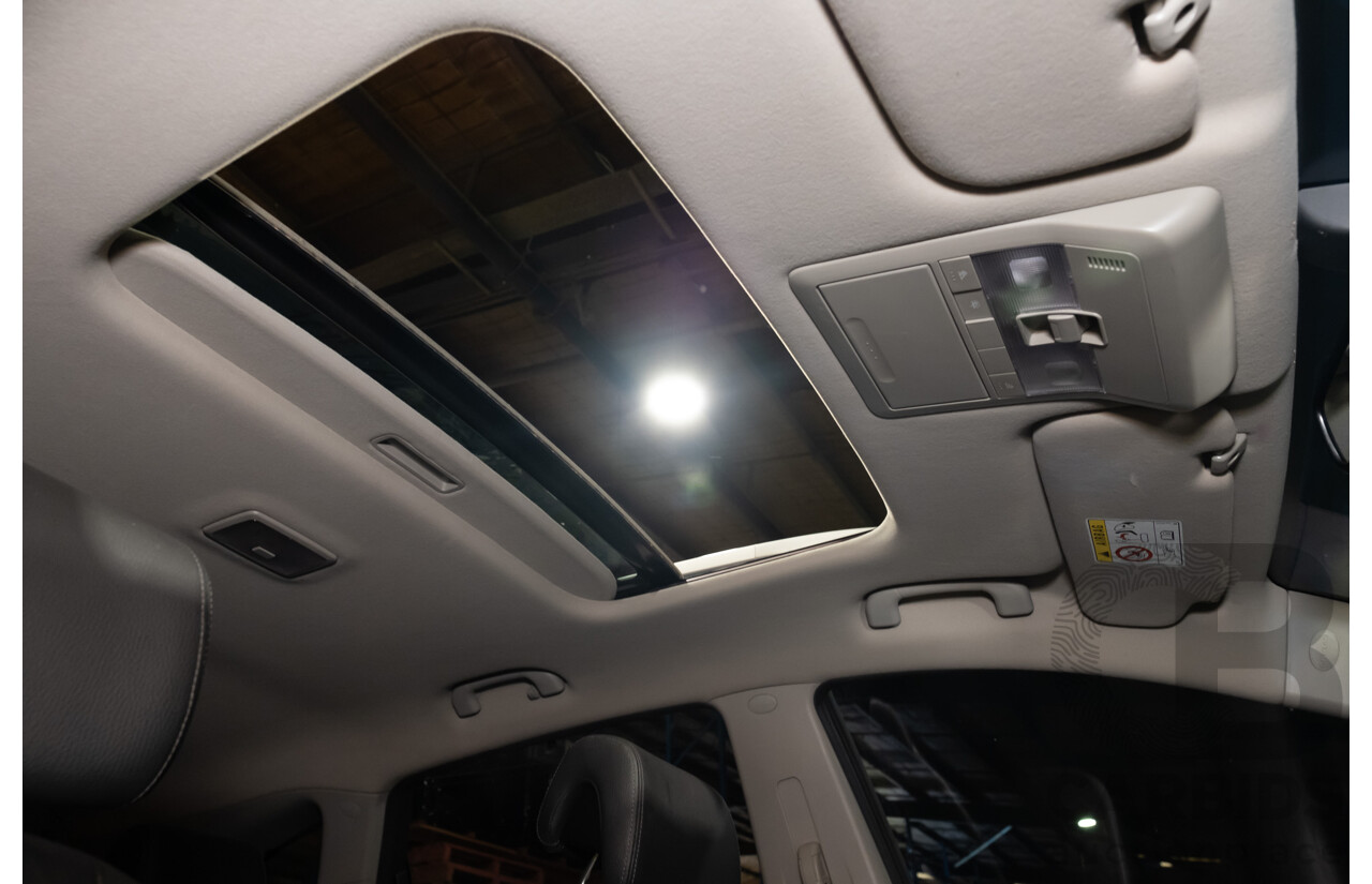 10/2017 Holden Captiva 7 LTZ (AWD) CG MY18 4d Wagon Black Turbo Diesel 2.2L - 7 Seater