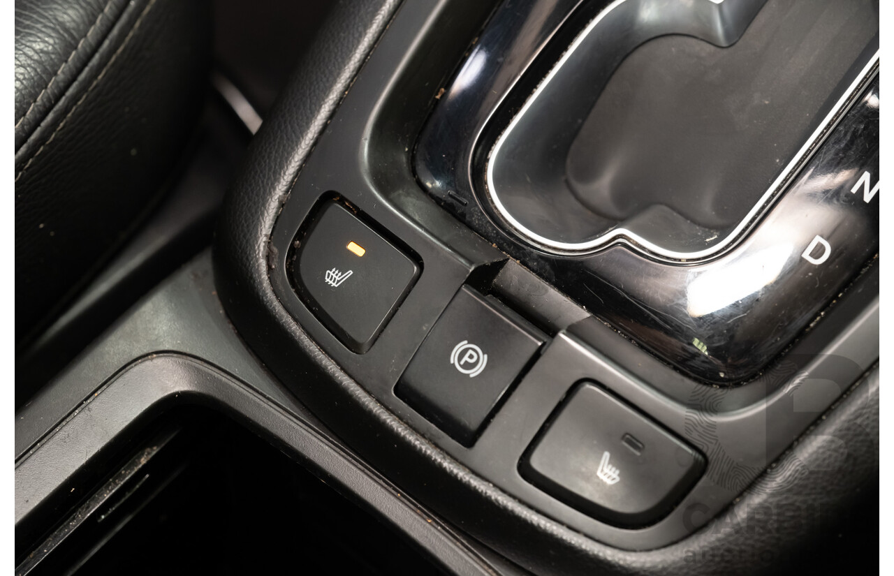 10/2017 Holden Captiva 7 LTZ (AWD) CG MY18 4d Wagon Black Turbo Diesel 2.2L - 7 Seater