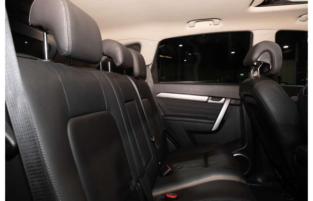 10/2017 Holden Captiva 7 LTZ (AWD) CG MY18 4d Wagon Black Turbo Diesel 2.2L - 7 Seater