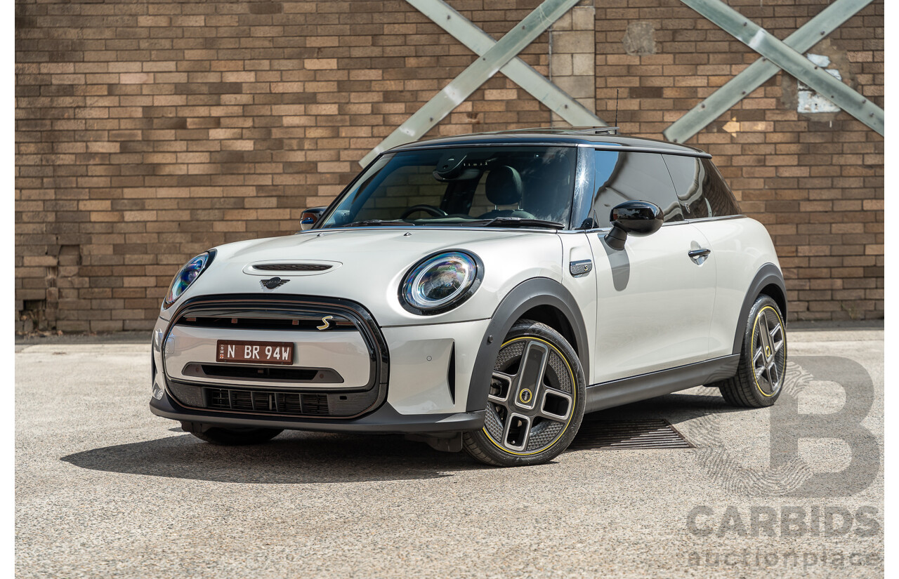 07/2021 Mini Cooper F56 LCI-2 SE MINI Yours White Silver Metallic 2d Hatch - Dedicated Electric