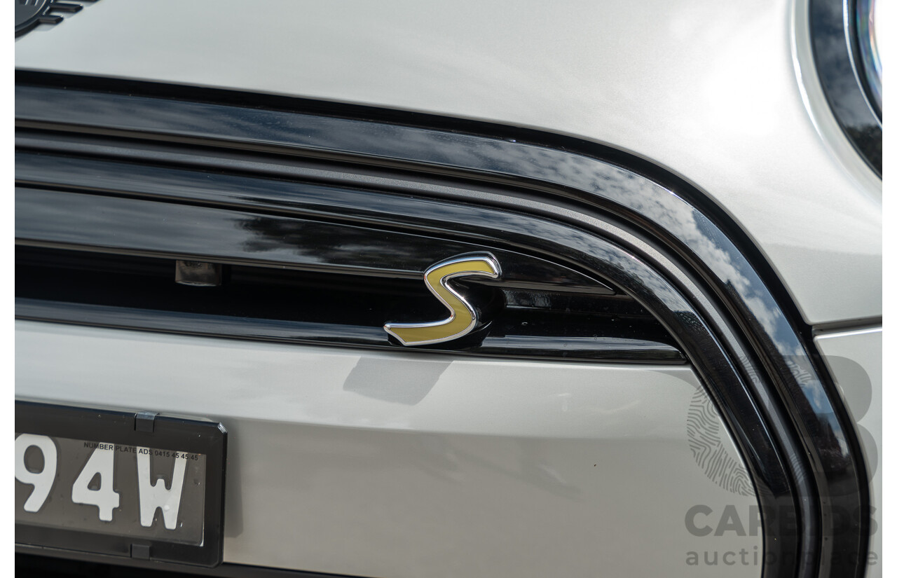 07/2021 Mini Cooper F56 LCI-2 SE MINI Yours White Silver Metallic 2d Hatch - Dedicated Electric