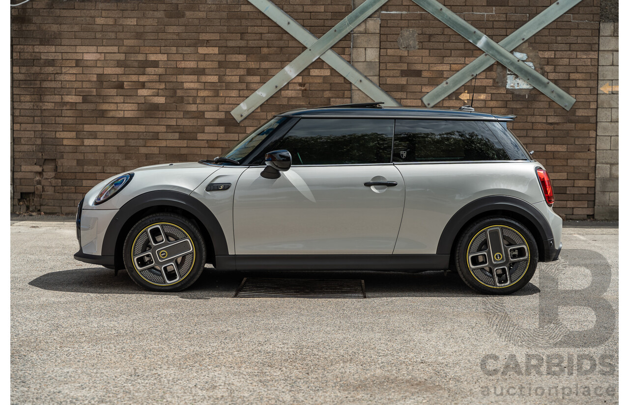 07/2021 Mini Cooper F56 LCI-2 SE MINI Yours White Silver Metallic 2d Hatch - Dedicated Electric