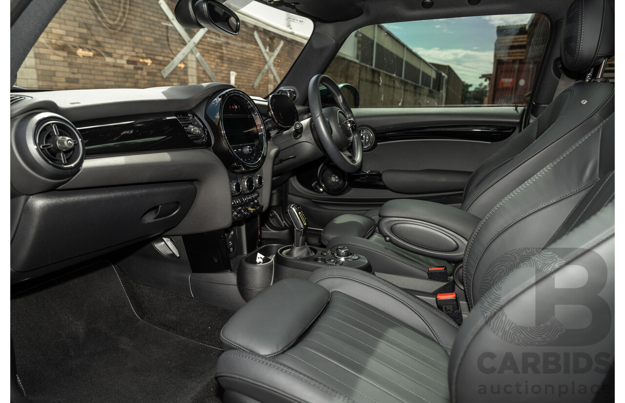 07/2021 Mini Cooper F56 LCI-2 SE MINI Yours White Silver Metallic 2d Hatch - Dedicated Electric