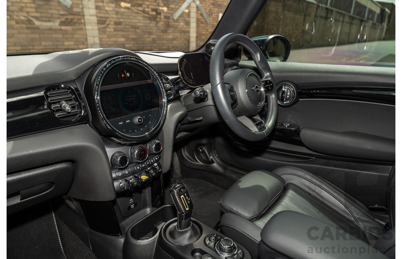 07/2021 Mini Cooper F56 LCI-2 SE MINI Yours White Silver Metallic 2d Hatch - Dedicated Electric