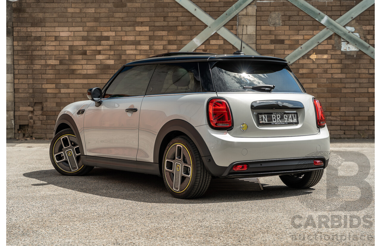07/2021 Mini Cooper F56 LCI-2 SE MINI Yours White Silver Metallic 2d Hatch - Dedicated Electric