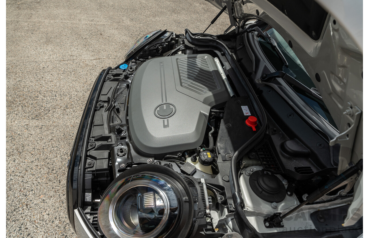 07/2021 Mini Cooper F56 LCI-2 SE MINI Yours White Silver Metallic 2d Hatch - Dedicated Electric