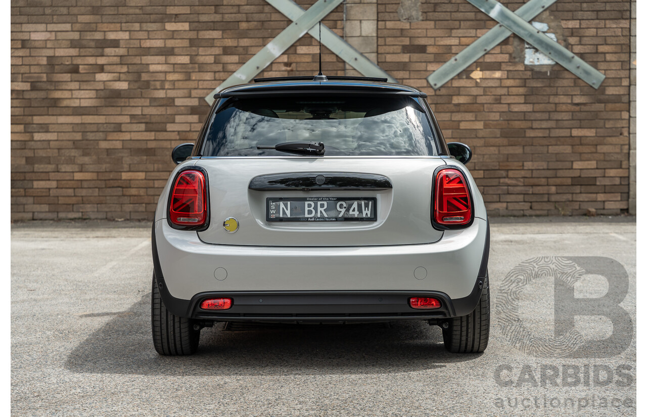 07/2021 Mini Cooper F56 LCI-2 SE MINI Yours White Silver Metallic 2d Hatch - Dedicated Electric