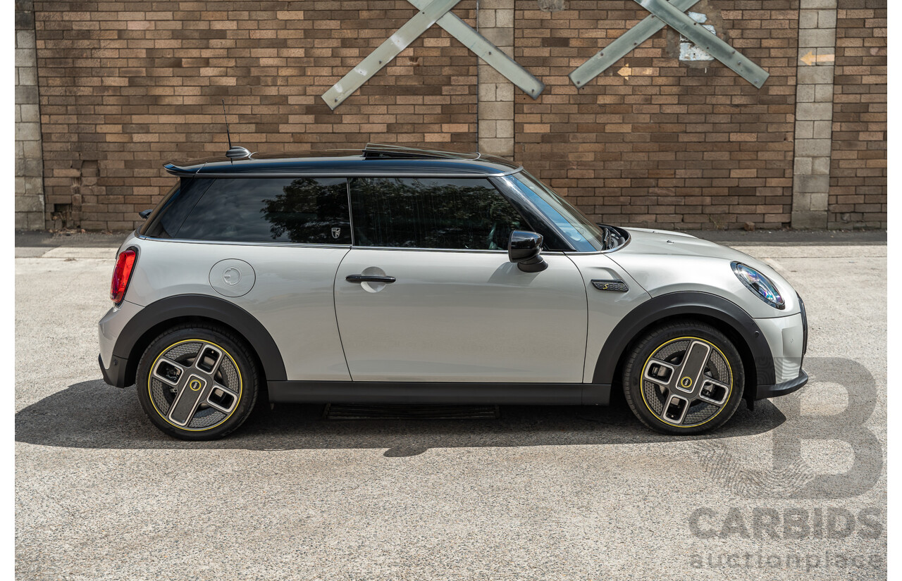 07/2021 Mini Cooper F56 LCI-2 SE MINI Yours White Silver Metallic 2d Hatch - Dedicated Electric