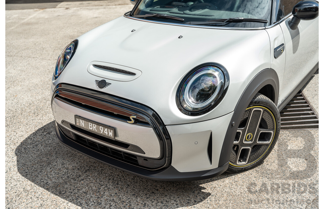07/2021 Mini Cooper F56 LCI-2 SE MINI Yours White Silver Metallic 2d Hatch - Dedicated Electric