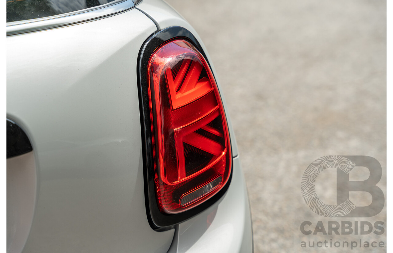 07/2021 Mini Cooper F56 LCI-2 SE MINI Yours White Silver Metallic 2d Hatch - Dedicated Electric