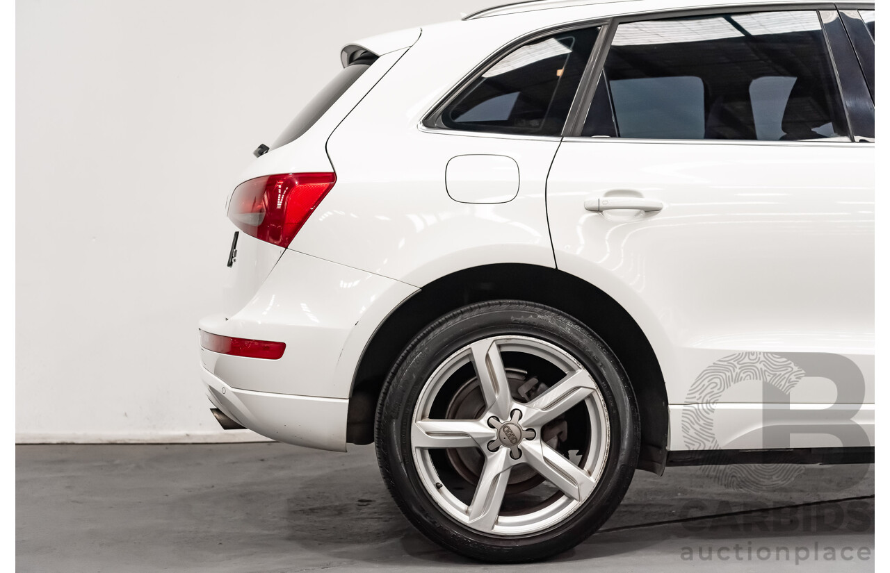 2/2010 Audi Q5 2.0 TFSI Quattro (AWD) 8R MY10 4d Wagon White Turbo 2.0L
