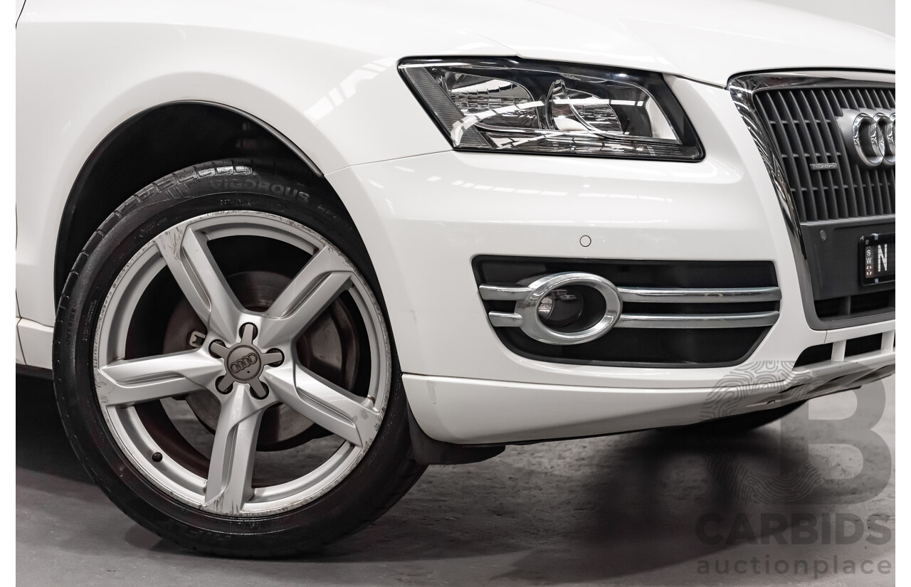 2/2010 Audi Q5 2.0 TFSI Quattro (AWD) 8R MY10 4d Wagon White Turbo 2.0L