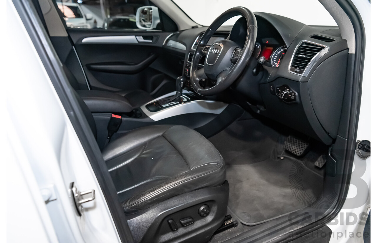 2/2010 Audi Q5 2.0 TFSI Quattro (AWD) 8R MY10 4d Wagon White Turbo 2.0L