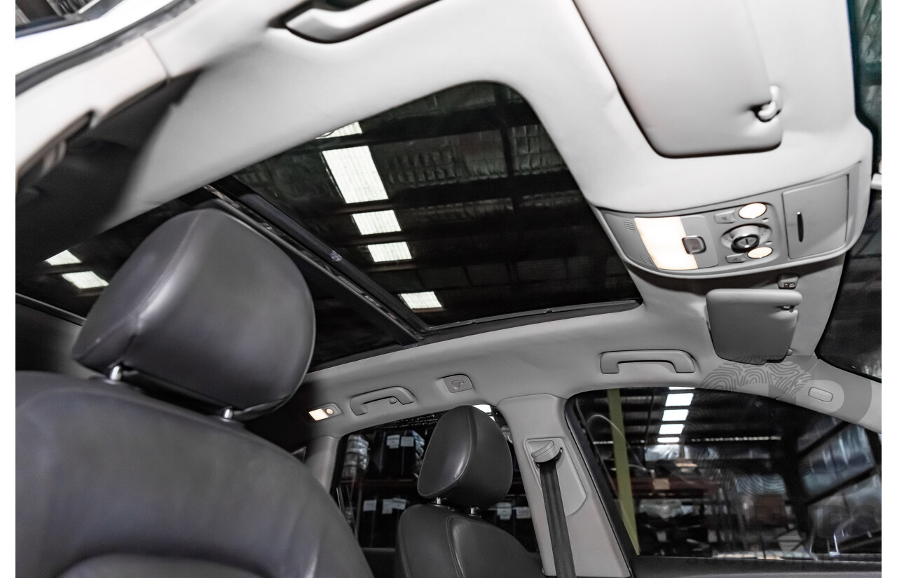 2/2010 Audi Q5 2.0 TFSI Quattro (AWD) 8R MY10 4d Wagon White Turbo 2.0L