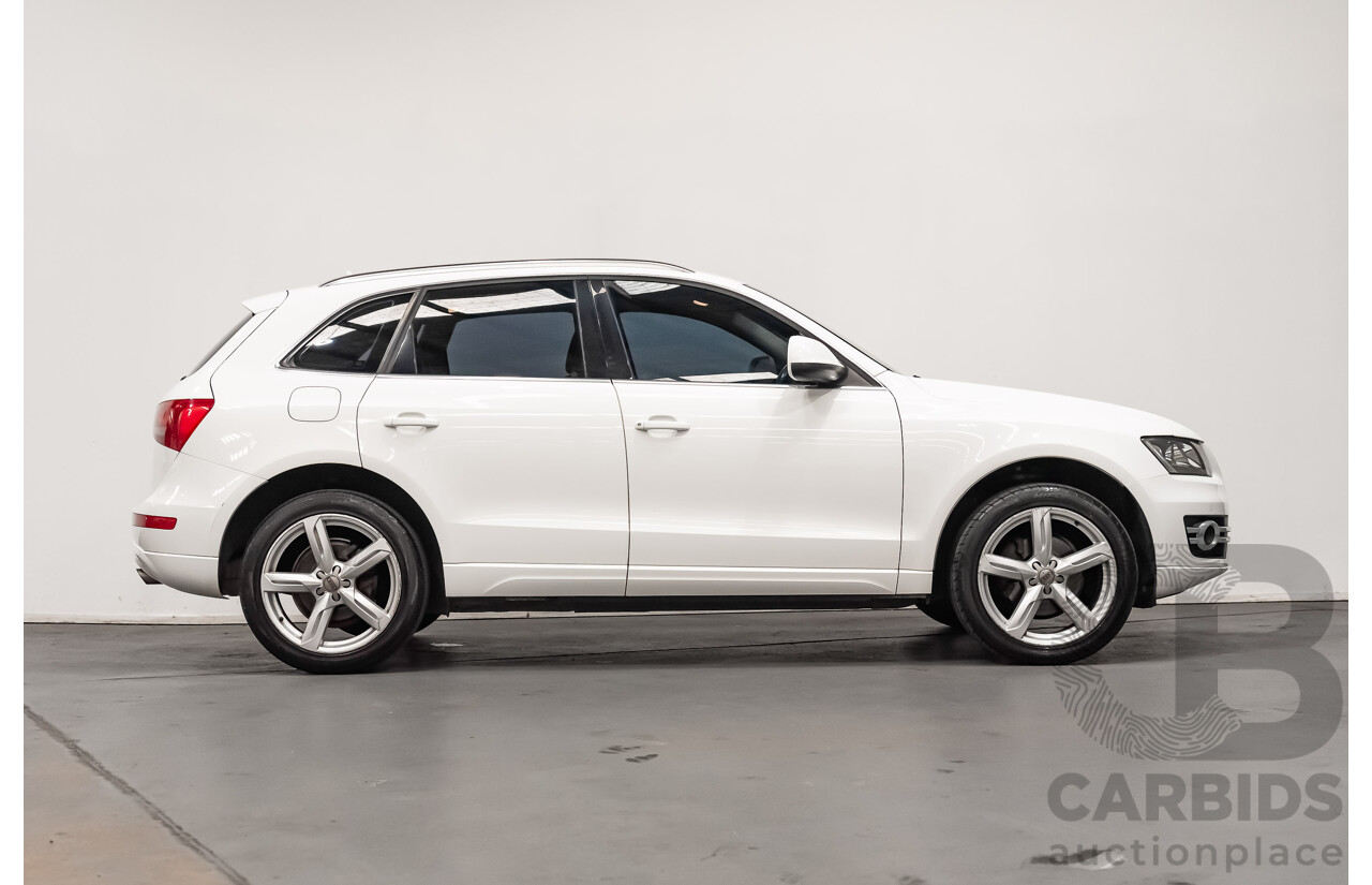 2/2010 Audi Q5 2.0 TFSI Quattro (AWD) 8R MY10 4d Wagon White Turbo 2.0L