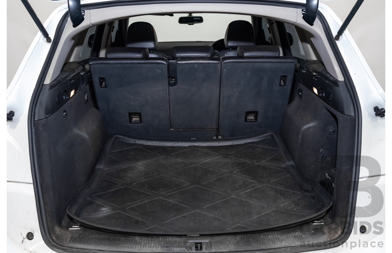 2/2010 Audi Q5 2.0 TFSI Quattro (AWD) 8R MY10 4d Wagon White Turbo 2.0L