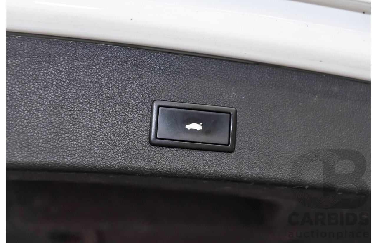 2/2010 Audi Q5 2.0 TFSI Quattro (AWD) 8R MY10 4d Wagon White Turbo 2.0L