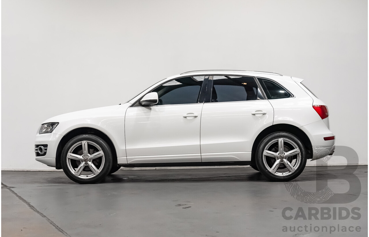 2/2010 Audi Q5 2.0 TFSI Quattro (AWD) 8R MY10 4d Wagon White Turbo 2.0L