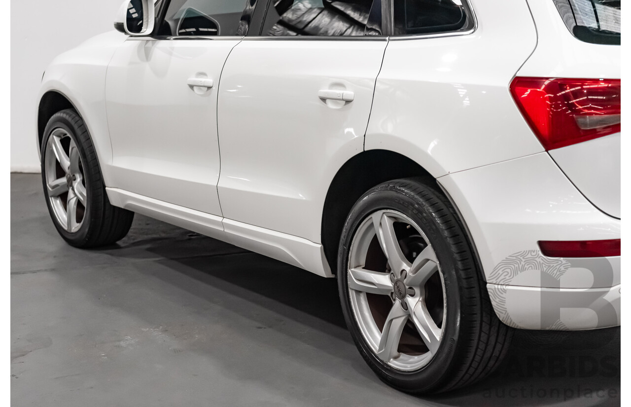 2/2010 Audi Q5 2.0 TFSI Quattro (AWD) 8R MY10 4d Wagon White Turbo 2.0L