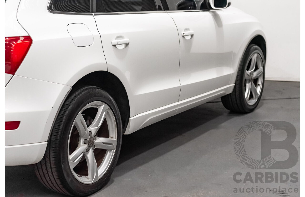 2/2010 Audi Q5 2.0 TFSI Quattro (AWD) 8R MY10 4d Wagon White Turbo 2.0L