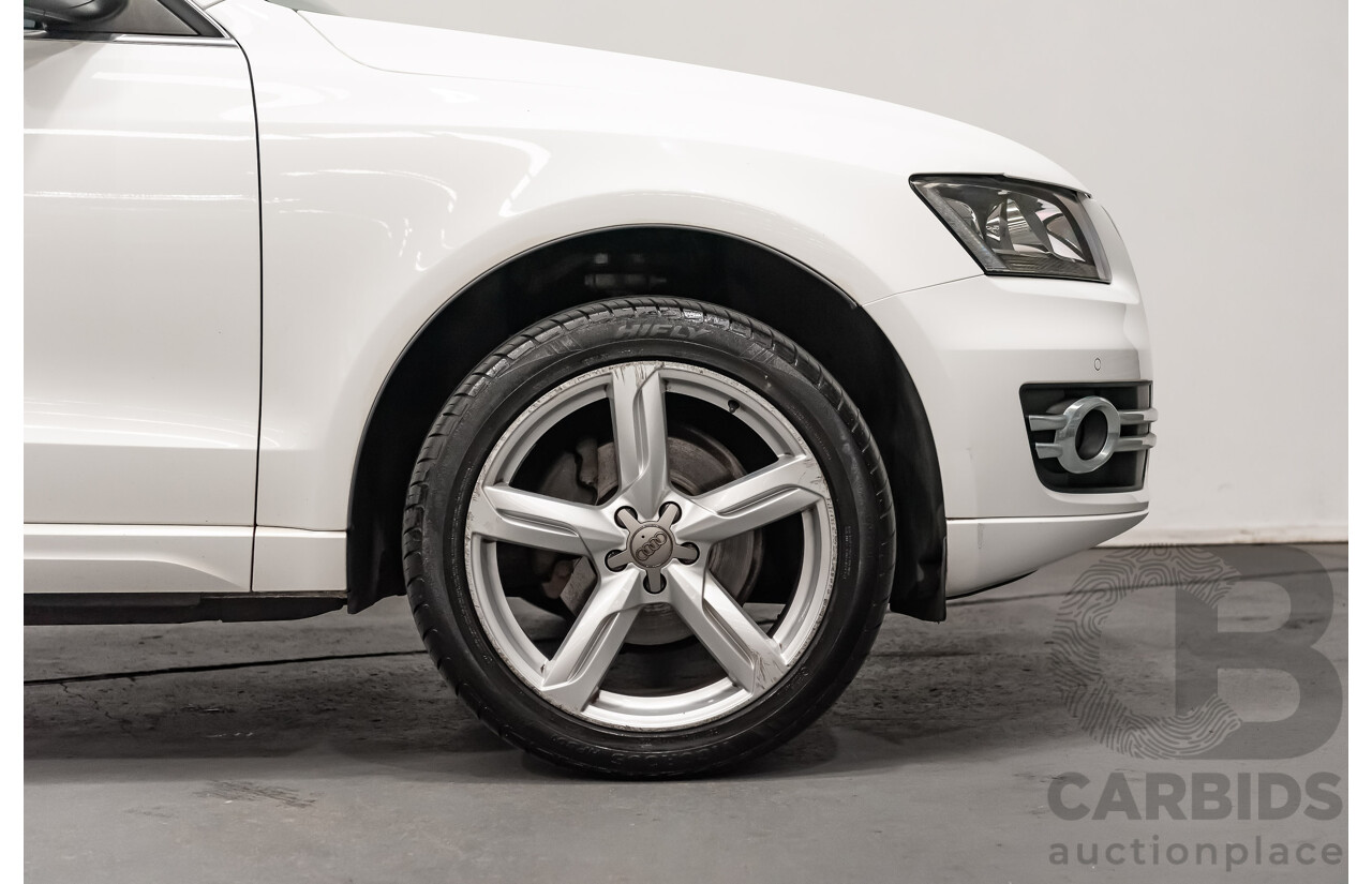 2/2010 Audi Q5 2.0 TFSI Quattro (AWD) 8R MY10 4d Wagon White Turbo 2.0L