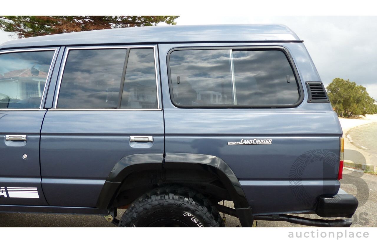 1/1986 Toyota Landcruiser Sahara (4x4) HJ61RG 4d Wagon Blue Diesel 4.0L