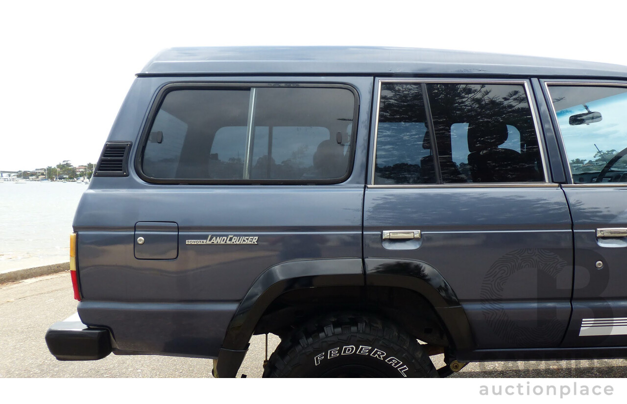 1/1986 Toyota Landcruiser Sahara (4x4) HJ61RG 4d Wagon Blue Diesel 4.0L