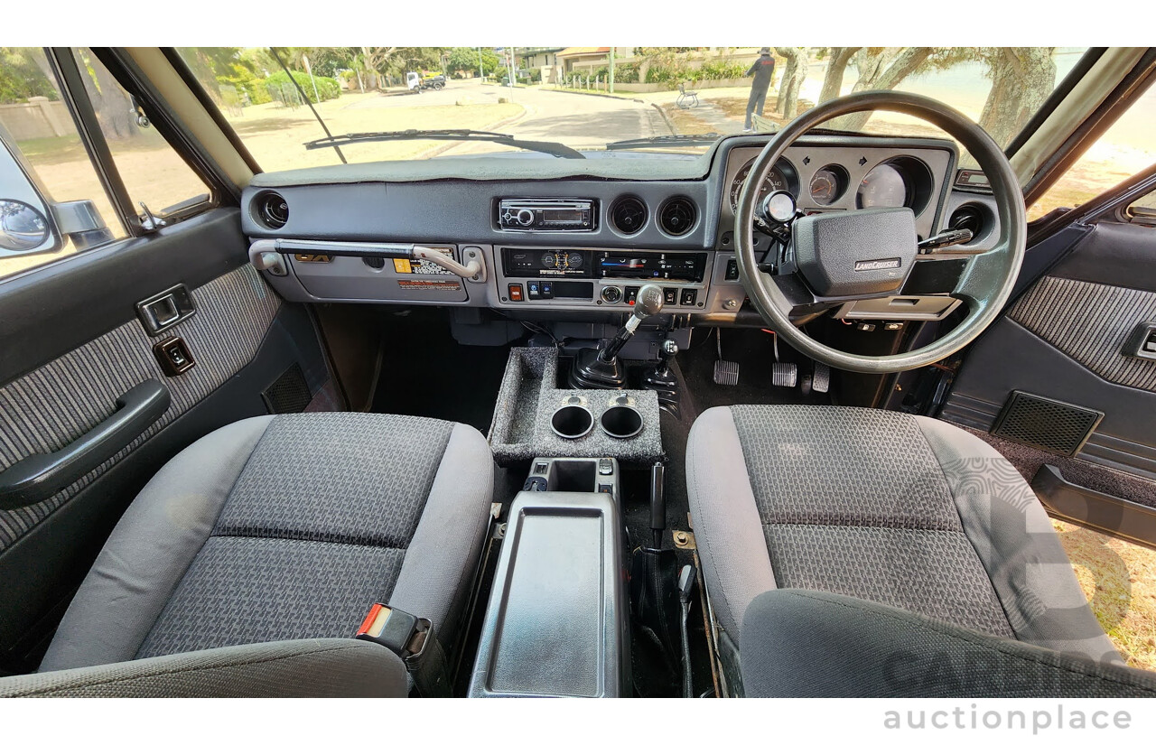 1/1986 Toyota Landcruiser Sahara (4x4) HJ61RG 4d Wagon Blue Diesel 4.0L