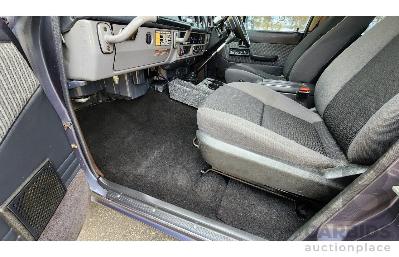 1/1986 Toyota Landcruiser Sahara (4x4) HJ61RG 4d Wagon Blue Diesel 4.0L