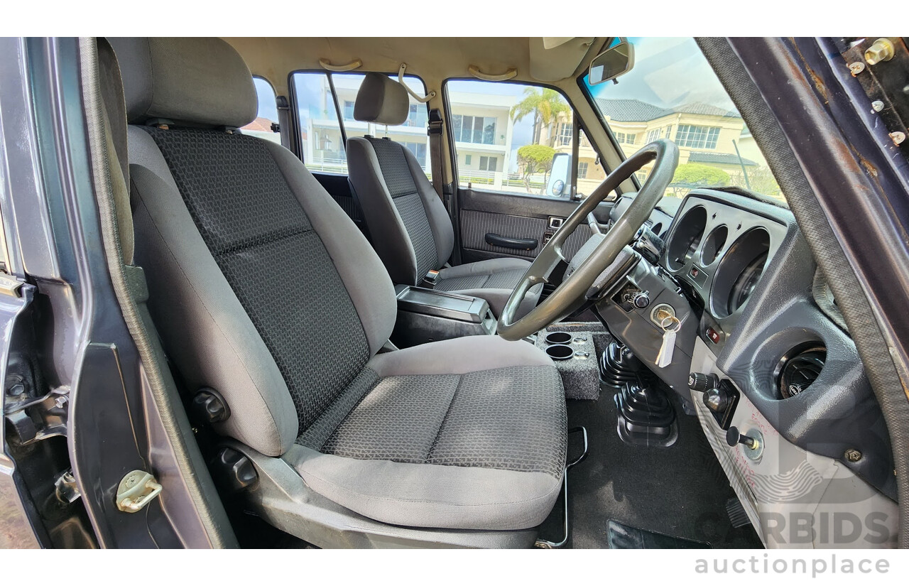 1/1986 Toyota Landcruiser Sahara (4x4) HJ61RG 4d Wagon Blue Diesel 4.0L