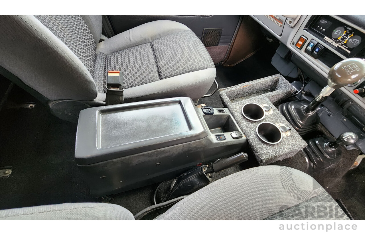 1/1986 Toyota Landcruiser Sahara (4x4) HJ61RG 4d Wagon Blue Diesel 4.0L