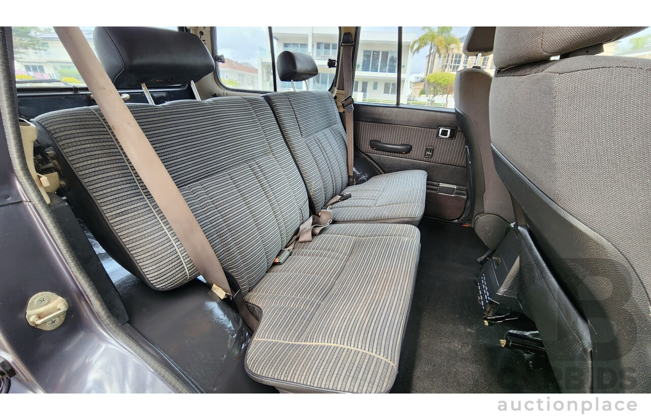 1/1986 Toyota Landcruiser Sahara (4x4) HJ61RG 4d Wagon Blue Diesel 4.0L