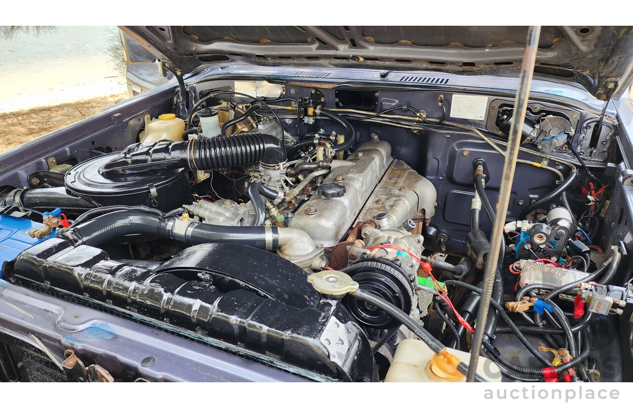1/1986 Toyota Landcruiser Sahara (4x4) HJ61RG 4d Wagon Blue Diesel 4.0L