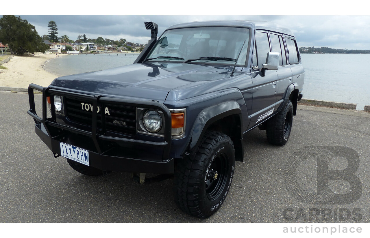1/1986 Toyota Landcruiser Sahara (4x4) HJ61RG 4d Wagon Blue Diesel 4.0L